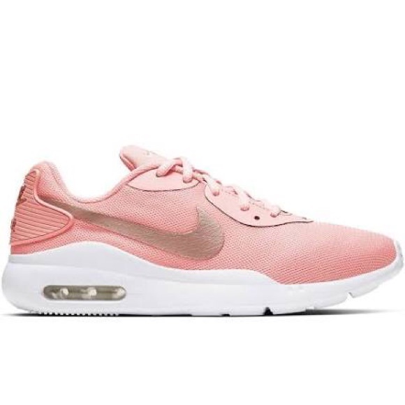 Nike Women's Air Max Oketo - Picture 7 of 8